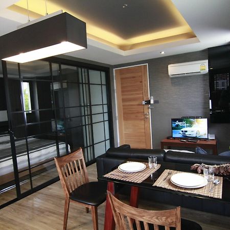 S Bloc Saladaeng Bed and Breakfast Bangkok Eksteriør billede