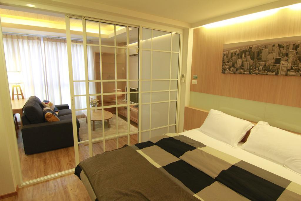 S Bloc Saladaeng Bed and Breakfast Bangkok Eksteriør billede