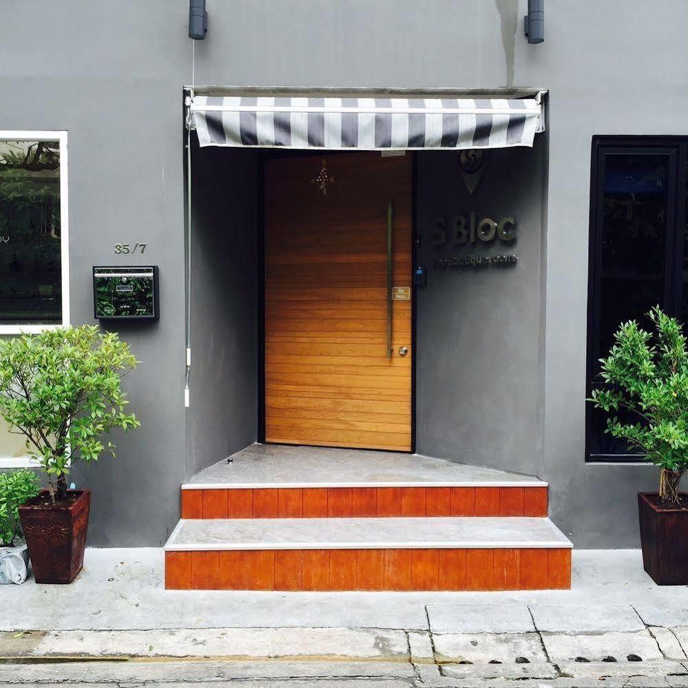 S Bloc Saladaeng Bed and Breakfast Bangkok Eksteriør billede