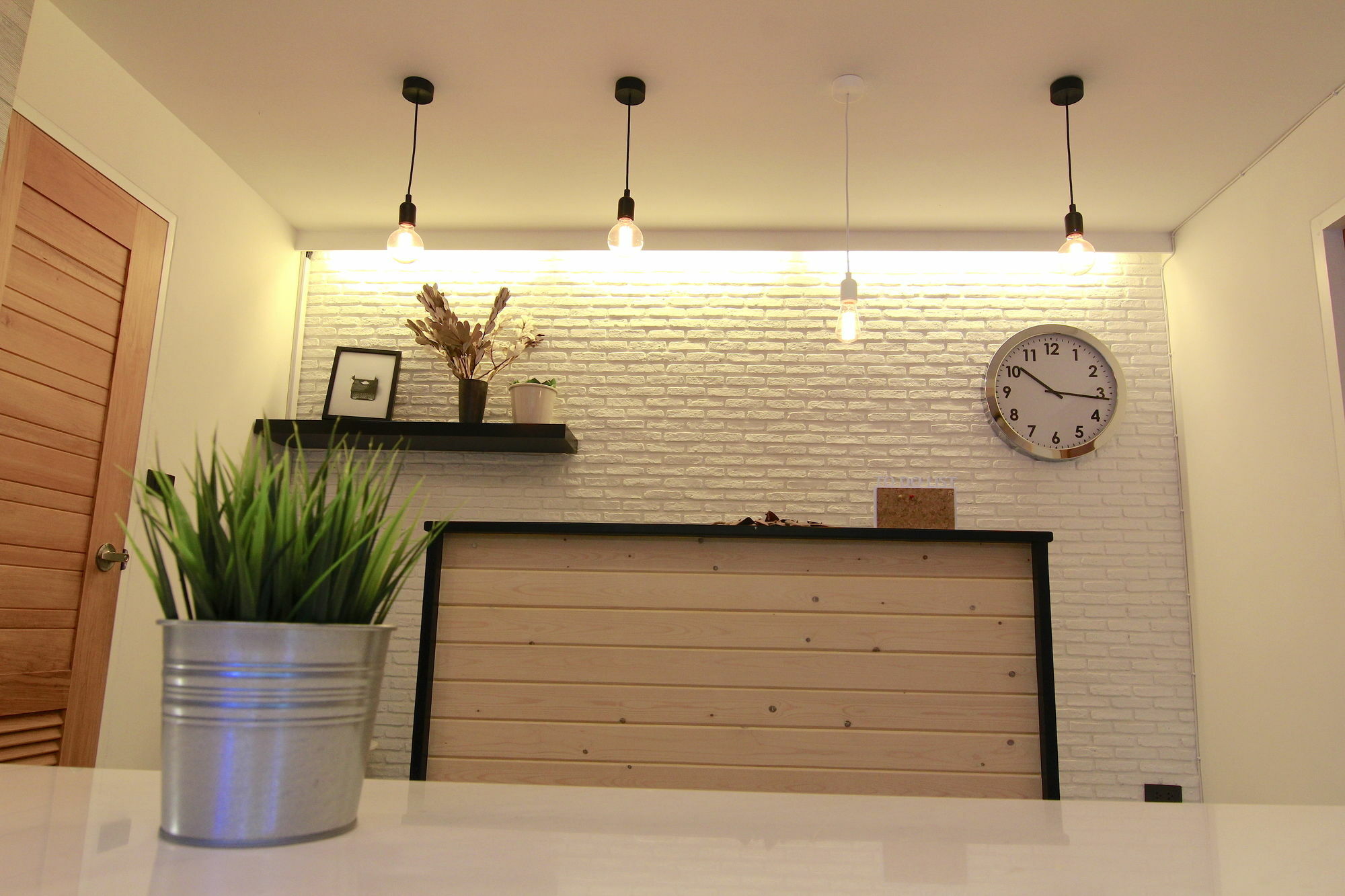 S Bloc Saladaeng Bed and Breakfast Bangkok Eksteriør billede