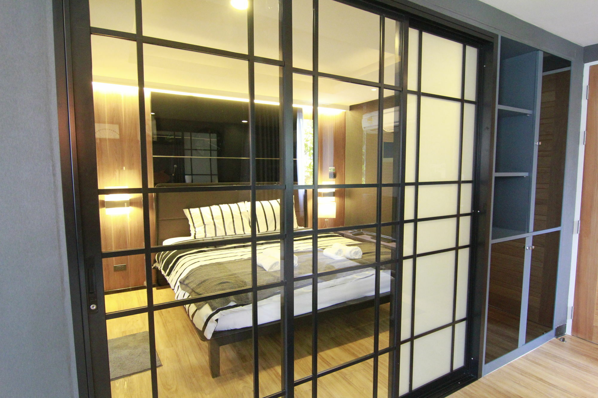 S Bloc Saladaeng Bed and Breakfast Bangkok Eksteriør billede